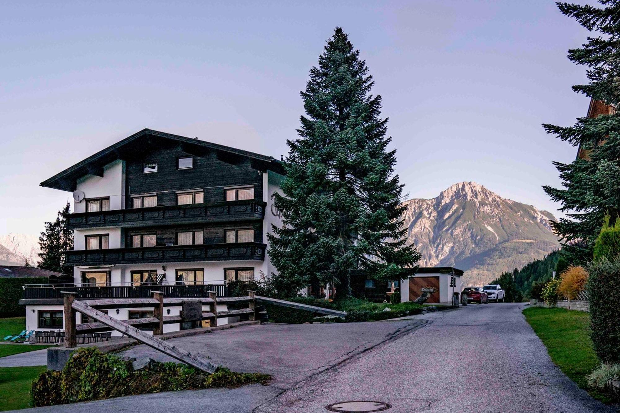 Ferienwohnungen Monja Und Dietmar Thoeni Arzl im Pitztal Dış mekan fotoğraf