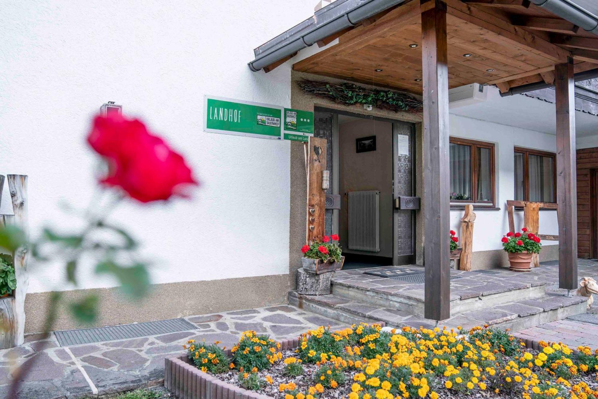 Ferienwohnungen Monja Und Dietmar Thoeni Arzl im Pitztal Dış mekan fotoğraf